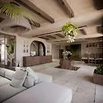 Hotel Aethra