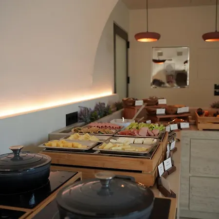 Aethra Otel